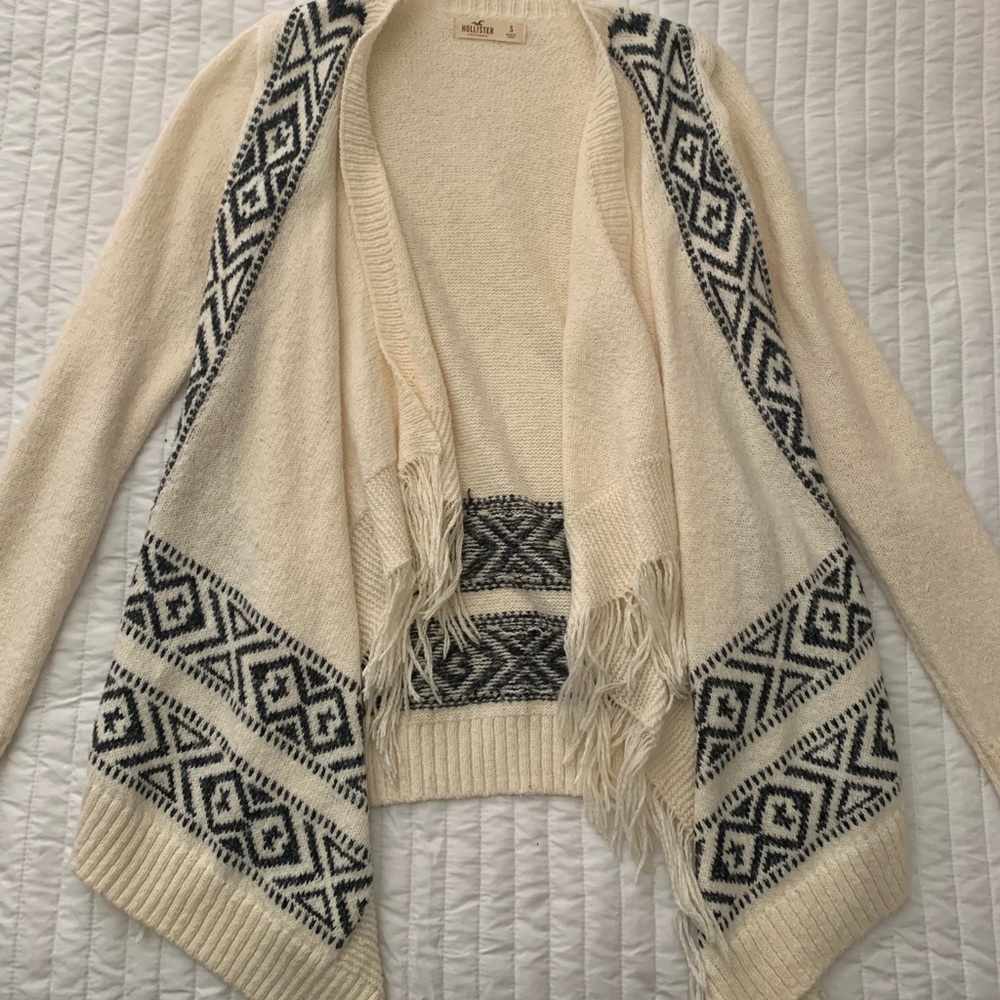 Hollister cream and navy fringe cardigan